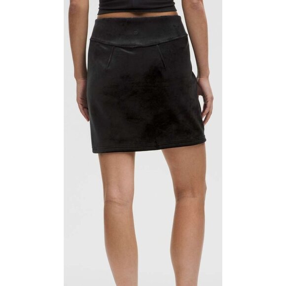 Lululemon Scuba High-Rise Mini Skirt Velvet Size XS Black W8AL9S NWT - Picture 2 of 13